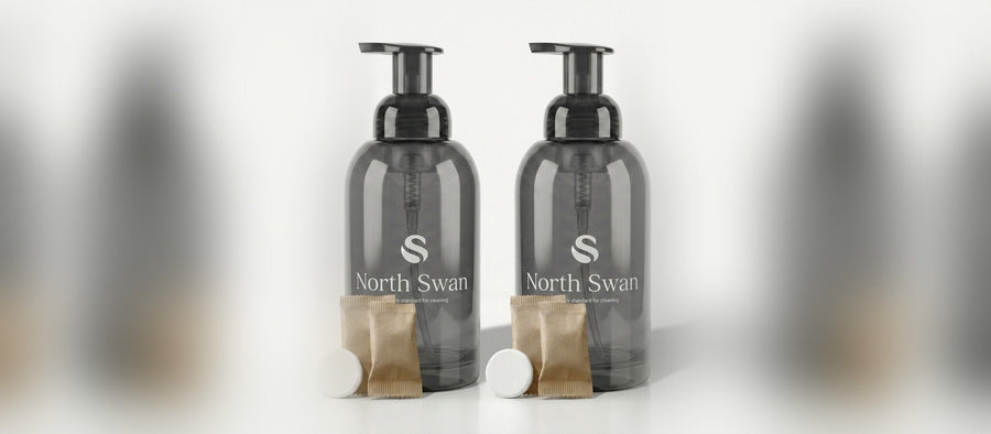 To Swanflasker i Sort med refill-tabletter